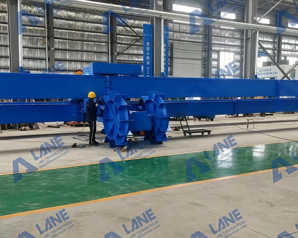 wheel type compost turner
